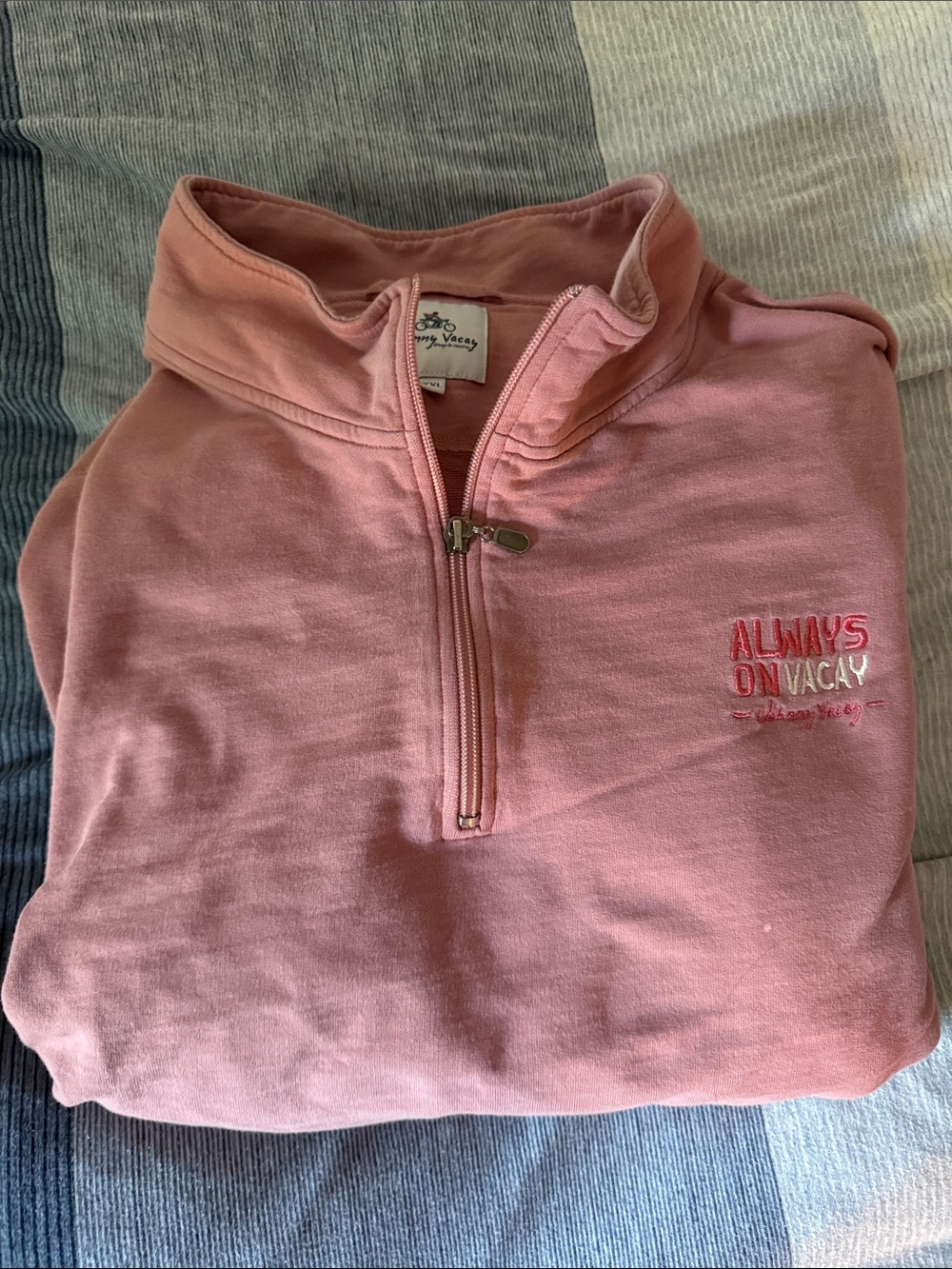 Nantucket Red Quarter Zip with Golden Retriever Graphic